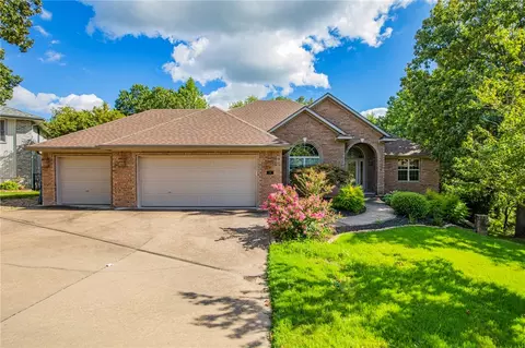 13 Glenbar Pl, Bella Vista, AR 72715