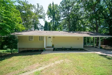 28 Hope Dr, Bella Vista, AR 72715