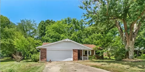 4104 W Seminole Valley Cir, Springdale, AR 72764