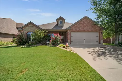 4205 SW Banbury Dr, Bentonville, AR 72712
