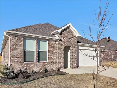 443 W Snow Bnd, Farmington, AR 72730