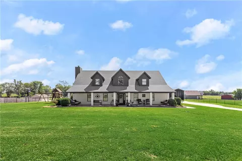 15972 Mariano Rd, Bentonville, AR 72712