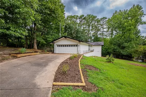 1 Kalynn Ln, Bella Vista, AR 72714