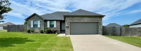 5848 W Fountain St, Fayetteville, AR 72704