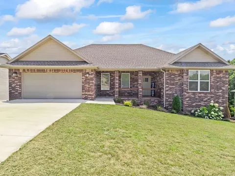 4 Kirkcaldy Dr, Bella Vista, AR 72715