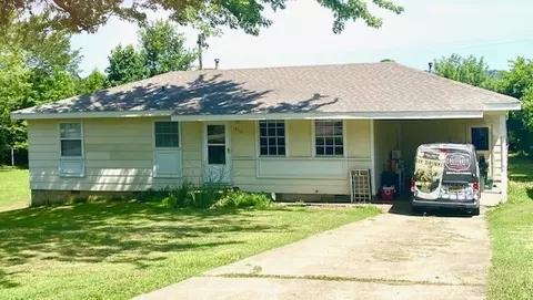 1812 W Arrowhead St, Fayetteville, AR 72701