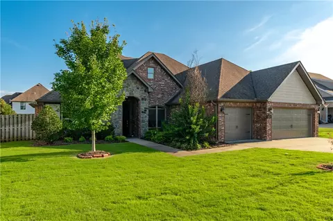 4779 W Townbridge Dr, Fayetteville, AR 72704
