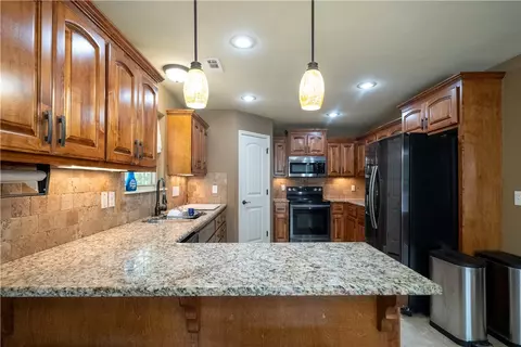 49 Berkshire Dr, Bella Vista, AR 72714