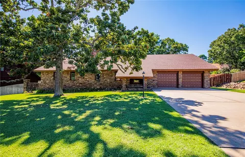202 Michelle St, Springdale, AR 72764