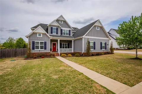650 Kensington, Cave Springs, AR 72718