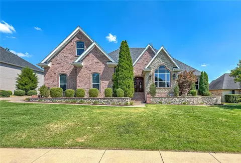 6716 W Shadow Valley Rd, Rogers, AR 72758