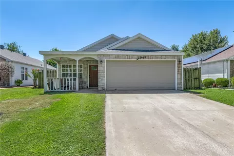 2945 Commons Ave, Springdale, AR 72764
