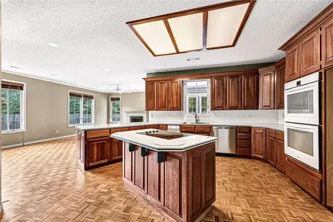 1212 W Sumac St, Rogers, AR 72756