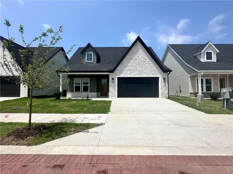 5908 S 41st St, Rogers, AR 72758