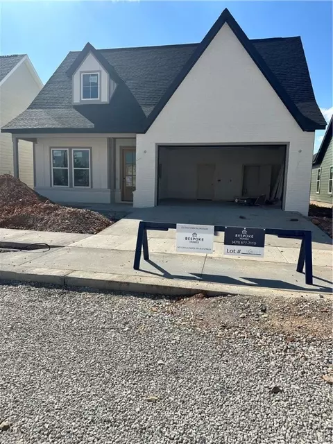 5910 S 41st St, Rogers, AR 72758
