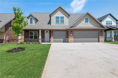 2400 SW 18th St, Bentonville, AR 72713