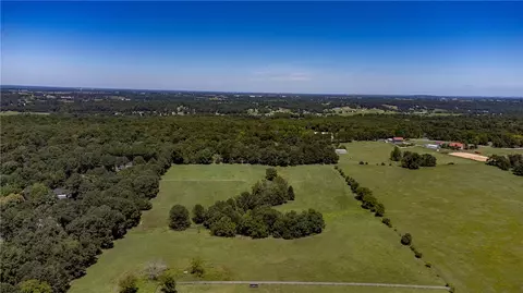 Weir Road, Fayetteville, AR 72704