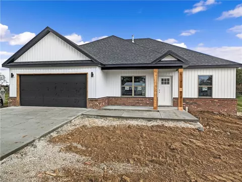 2342 John W Montgomery Cir, Pea Ridge, AR 72751