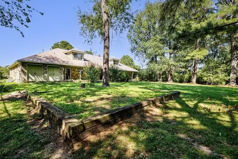 203 Annie Laurie Ave, Springdale, AR 72764