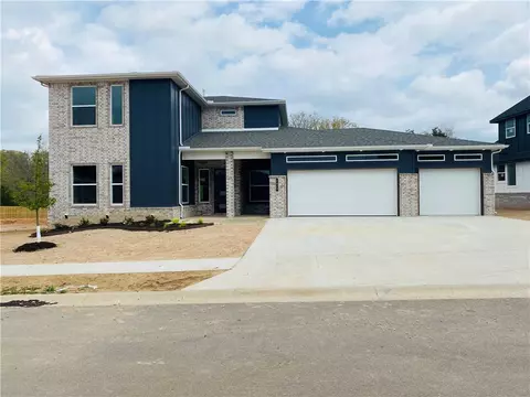 2629 Fairway Cir, Pea Ridge, AR 72751