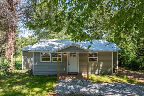 314 Missouri St, Huntsville, AR 72740