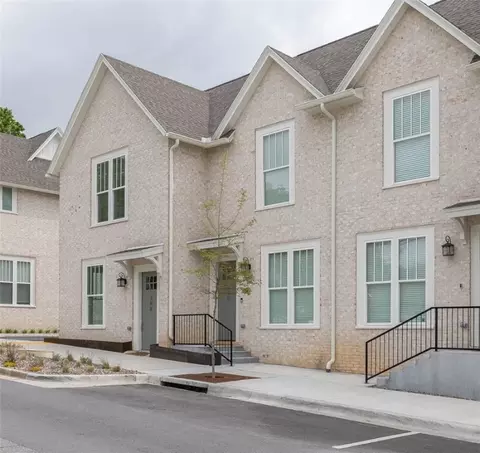 388 S Hill Ave, Fayetteville, AR 72701