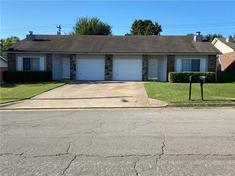 2424 2426 W Olrich St, Rogers, AR 72758