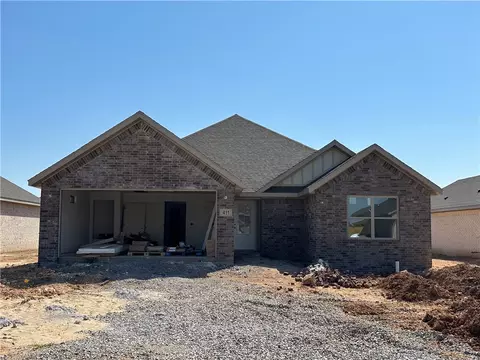 411 Palm St, Centerton, AR 72719