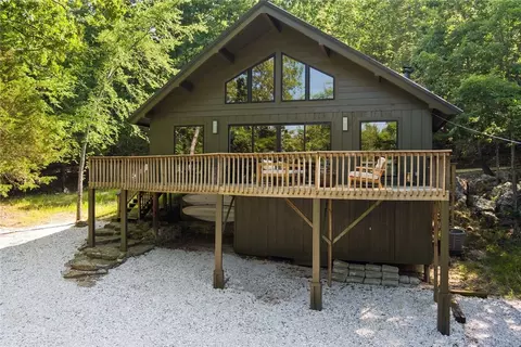 11889 White Oak Dr, Garfield, AR 72732