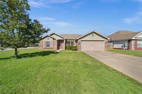 5410 Sahara St, Bentonville, AR 72712