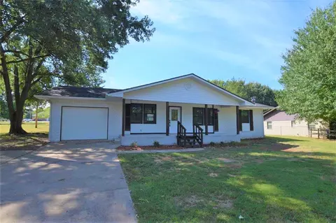 806 W Elm, Stilwell, OK 74960