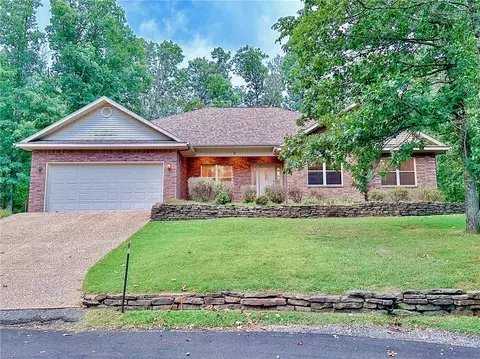 6 Finchley Ln, Bella Vista, AR 72714