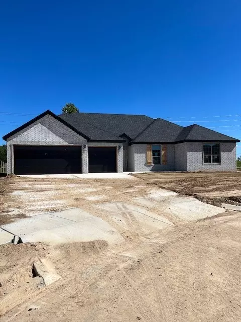 820 Skylar St, Bentonville, AR 72712