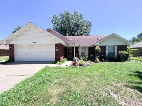 1003 N Flamingo Rd, Rogers, AR 72756
