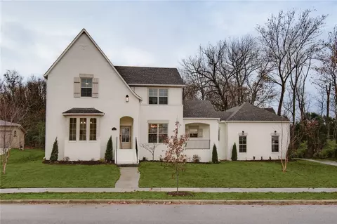 162 N Hawkstone, Fayetteville, AR 72704