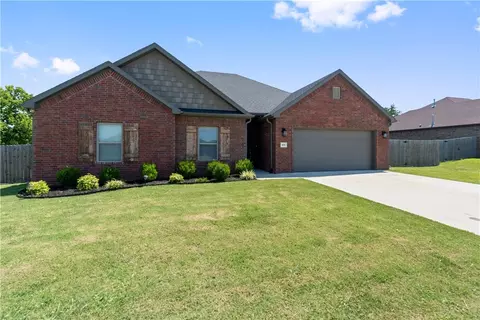 670 Harrison St, Pea Ridge, AR 72751