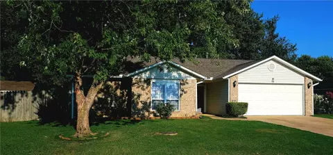 76 S Hyacinth Ln, Farmington, AR 72730