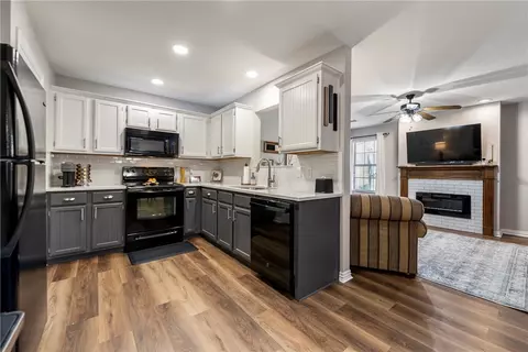 4048 Glenstone Ter #D, Springdale, AR 72762