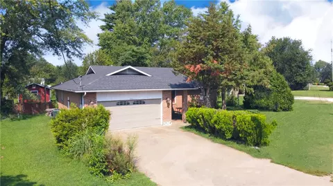 1500 Monte Ne Rd, Rogers, AR 72756