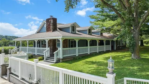 2332 Big Sugar Creek Rd, Pineville, MO 64856