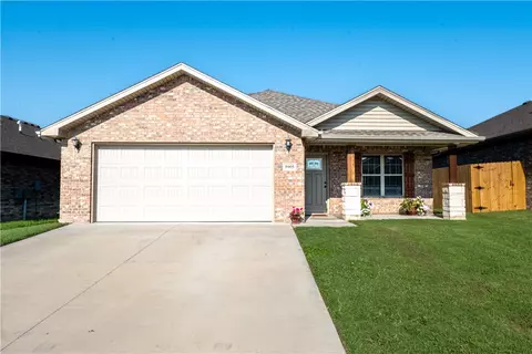 5905 Meade St, Bentonville, AR 72713