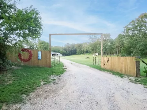 15754 Roberts Loop, Garfield, AR 72732 photo 2