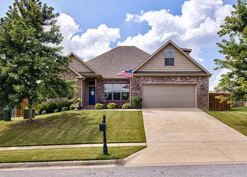 1653 S Laurel Lndg, Fayetteville, AR 72701