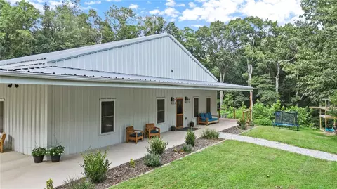 17256 Hubbard Rd, Decatur, AR 72722