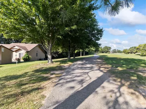 7 Tim Ln, Bella Vista, AR 72714