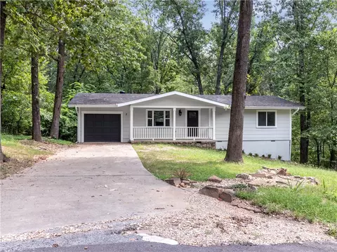 3 Hindon Ln, Bella Vista, AR 72715