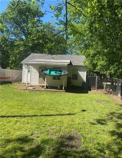 115 E College St, Ozark, AR 72949 photo 5