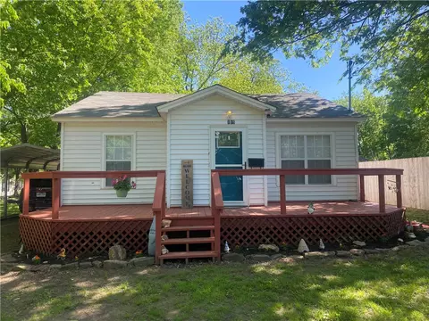 115 E College St, Ozark, AR 72949 photo 1