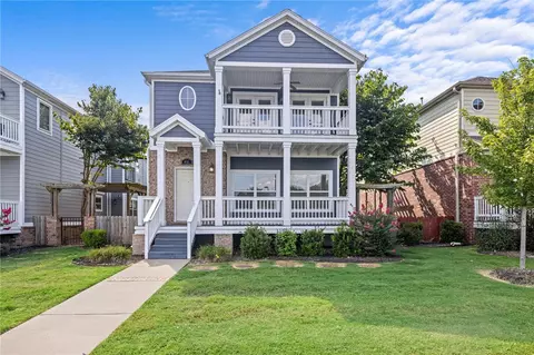 611 N Rupple Rd, Fayetteville, AR 72704