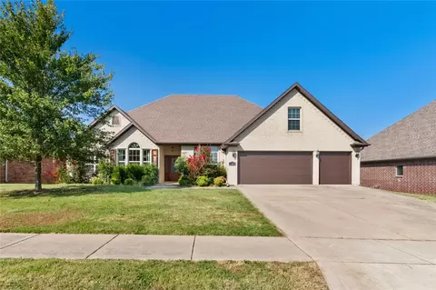 3953 Spyglass Hill Dr, Fayetteville, AR 72701